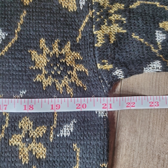 Dana Scott Metallic Floral Long Sleeve Black and Gold Vintage Sweater Top NWOT - Picture 5 of 17